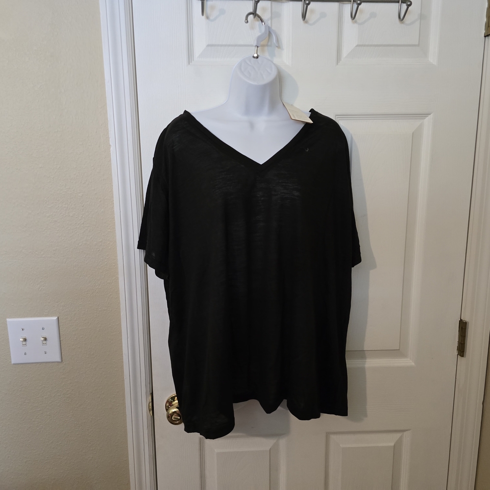 Source Unknown Black Short Sleeve Tee